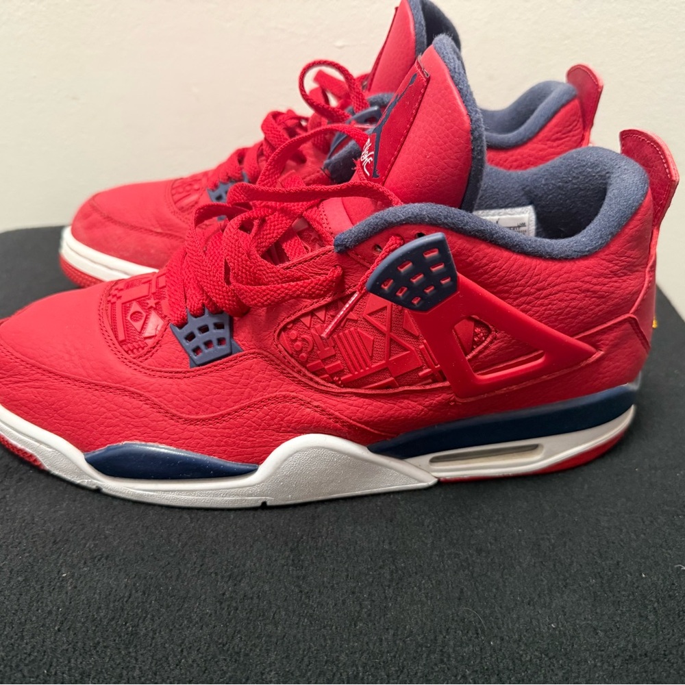Jordan 4 FIBA SZ 12.5 $75